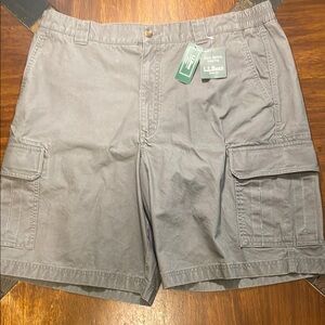 L.L. Bean Shale Gray Shorts, Size 38 W. Light Weight Comfort. Retail $50 NWT.